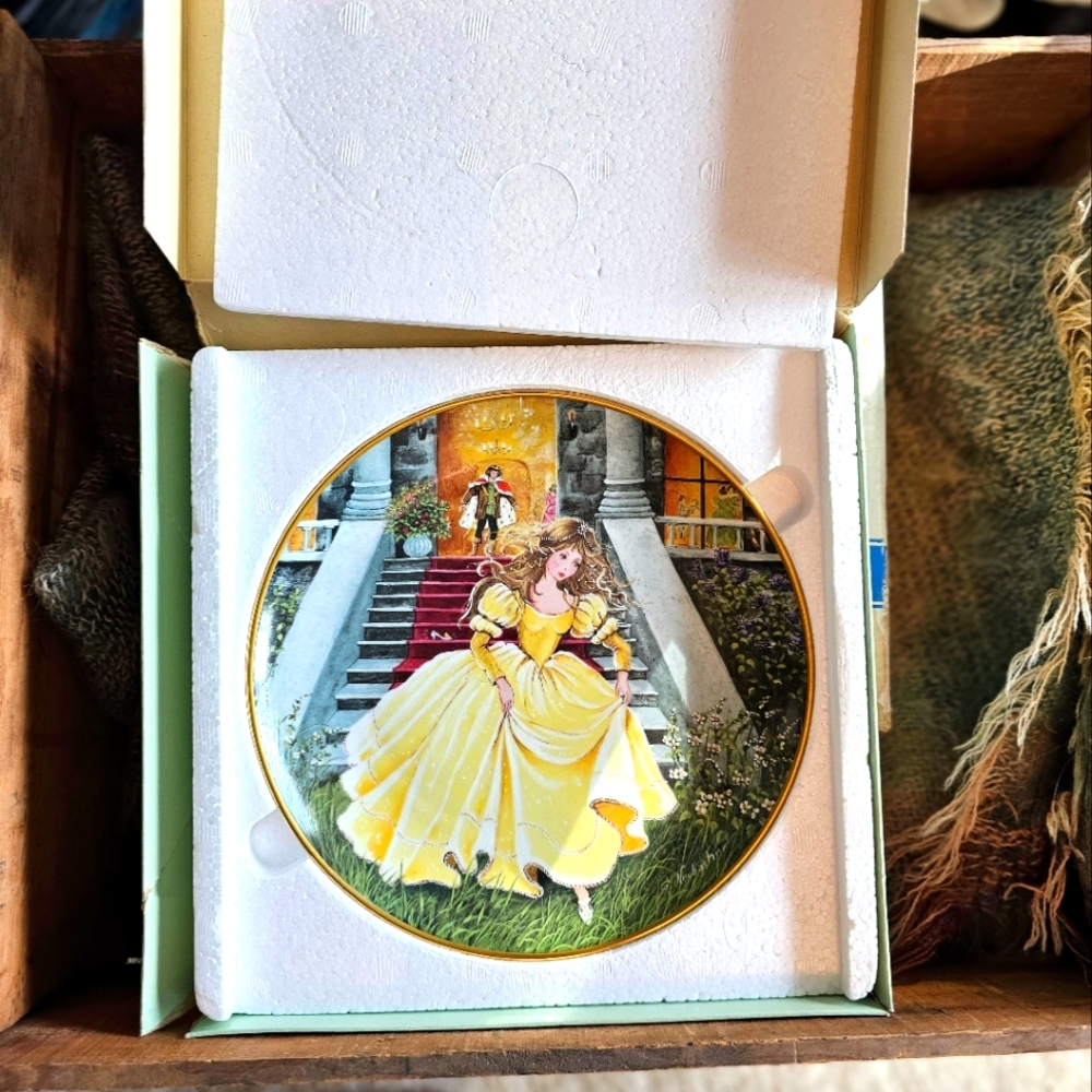 Cinderella Collector Plate